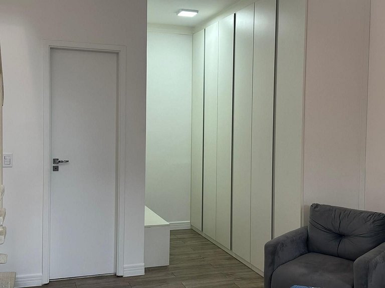 Apto Duplex completo no Bethaville/Alphaville